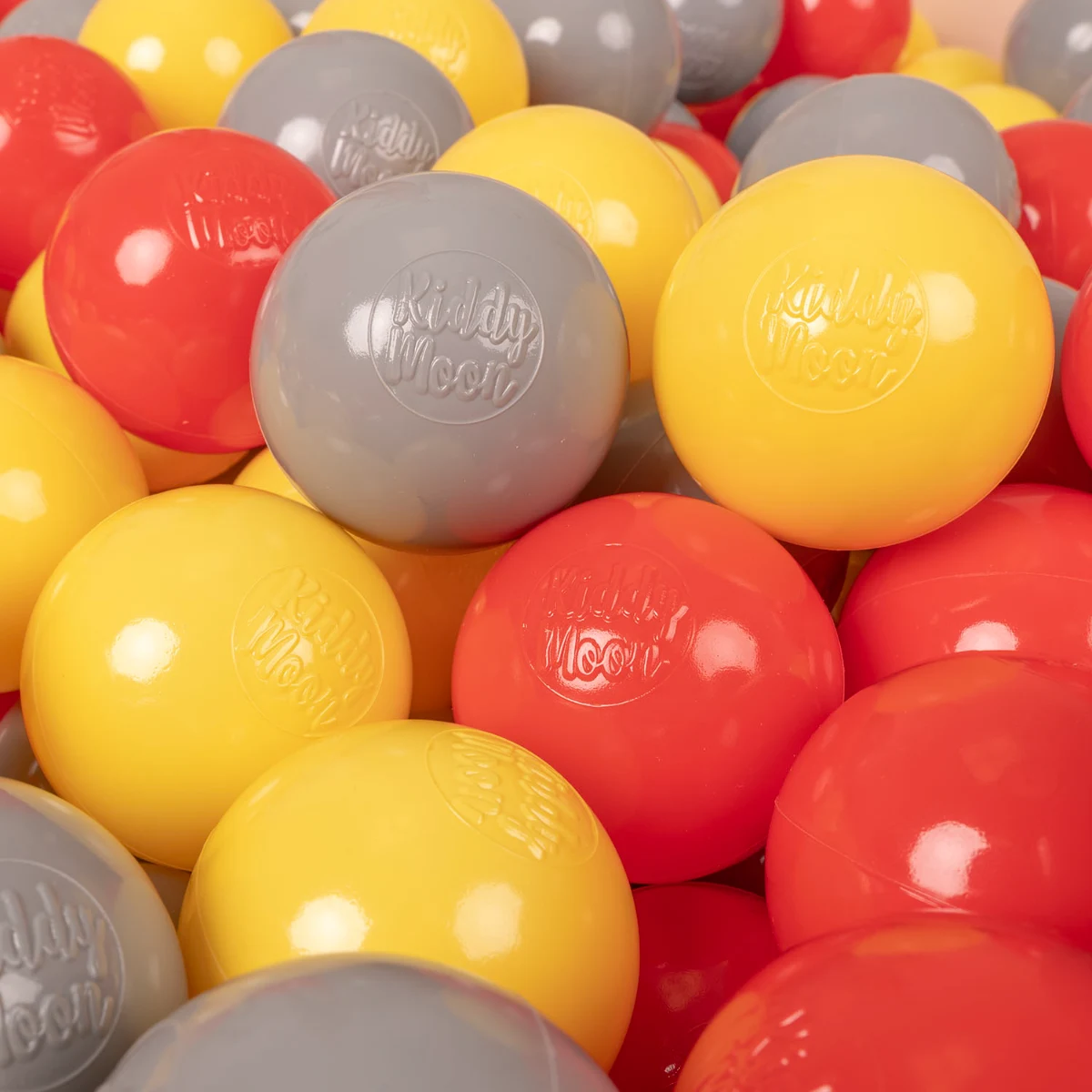 KiddyMoon 6 cm Spielbälle in Grau, Gelb und Rot