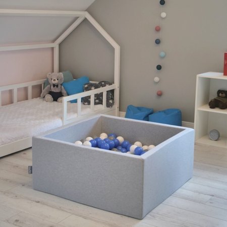 KiddyMoon Bällebad Bällepool mit bunten Bällen 7Cm  für Babys Kinder Quadrat, Dunkelblau: Babyblau/ Blau/ Perle