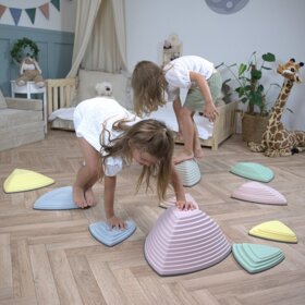 KiddyMoon Balanciersteine für Kinder Flusssteine Babys Hügelkuppen zur Förderung von Balance Balancieren Motorik und Koordination Trittsteine für Kleinkinder Fördert Rutschfester, Bunt