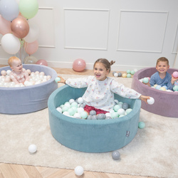 KiddyMoon Bällebad Kinder Schaumstoff Mit Bälle Für Baby ab 1 Jahr, grün: weiß/grau/minze, 90x30cm/200 Bälle