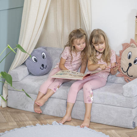 KiddyMoon Kindersofa aus Schaumstoff, Spielsofa für Kinder, Kindersessel, Sofa fürs Kinderzimmer, Kindercouch, Faltmatratze, hellgrau, Kindersofa mit 2 Kissen