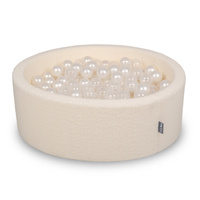 KiddyMoon Bällebad für Baby mit Teddy-Plüsch, Größere 7 cm Bälle für Eine Vollere Füllung, ab 8 Monaten, Abnehmbarer Bezug, Creme: Perle/Transparent, 90 x 30 cm 200 Bälle