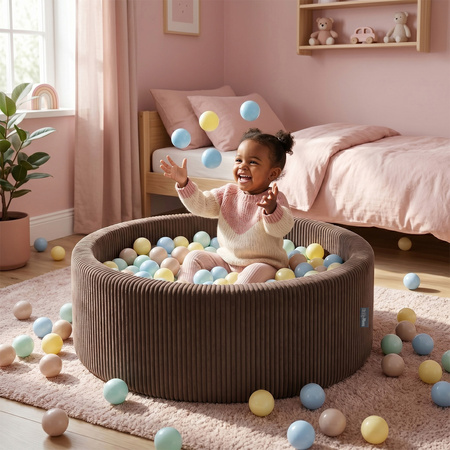 KiddyMoon Kinder Bälle für Bällebad Baby Spielbälle Plastikbälle ∅7cm Made in EU, weiß, 700 Bälle/7cm