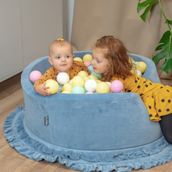 KiddyMoon Kinder Bälle für Bällebad Baby Einfarbige Plastikbälle ∅7cm Made in EU, pastellgelb, 700 Bälle/7cm