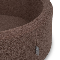 KiddyMoon Bällebad für Baby mit Teddy-Plüsch, Größere 7 cm Bälle für Eine Vollere Füllung, ab 8 Monaten, Abnehmbarer Bezug, Braun, 90 x 30 cm Ohne Bälle