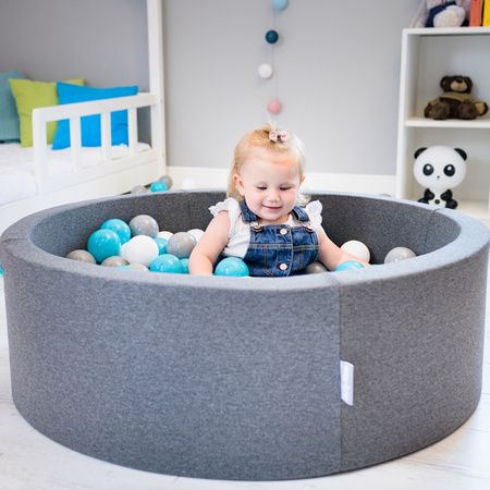 KiddyMoon Kinder Bälle für Bällebad Baby Spielbälle Plastikbälle ∅7cm Made in EU, grau/weiß/türkis, 200 Bälle/7cm