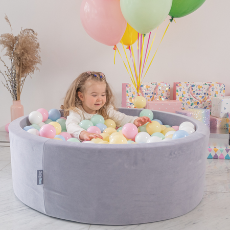 KiddyMoon Rund Bällebad Velvet Bällepool 7Cm Ballgruben Für Babys Spielbad Kleinkinder, Hergestellt in der EU, Berggrau:  Pastellbeige/ Pastellblau/  Pastellgelb/  Minze