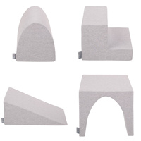 KiddyMoon Spielplatz aus Schaumstoff mit Quadrat Bällebad Bälle Hindernisläufen, hellgrau:gelb/grün/blau/rot/orange, Bällebad (300 Bälle) + Version 3