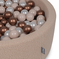 KiddyMoon Bällebad für Baby mit Teddy-Plüsch, Größere 7 cm Bälle für Eine Vollere Füllung, ab 8 Monaten, Abnehmbarer Bezug, Beige: Pastellbeige/Kupfer/Perle, 90 x 30 cm 200 Bälle