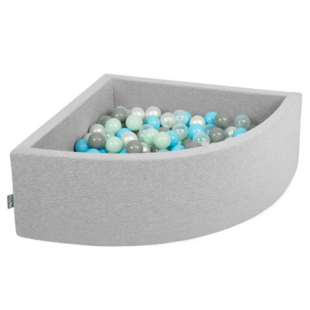 KiddyMoon Viertel Eckig Bällebad Bällepool ∅ 7Cm Ballgruben Für Babys Spielbad Kleinkinder, Hergestellt in der EU, hellgrau:perle/grau/transparent/babyblau/minze, 90x30cm/300 Bälle