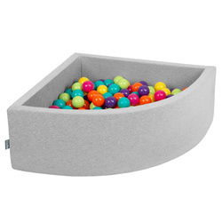 KiddyMoon Viertel Eckig Bällebad Bällepool ∅ 7Cm Ballgruben Für Babys Spielbad Kleinkinder, Hergestellt in der EU, hellgrau:hgrün/gelb/türkis/orange/dpink/violett, 90x30cm/200 Bälle