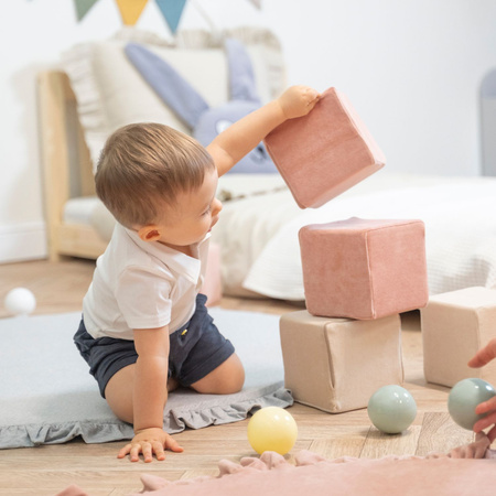 KiddyMoon Schaumstoff Würfel für Baby aus Velours Weiche Blöcke Schaum Spielzeug Montessori-Spielzeug mit Schaum und viel Spaß für Kinder, Blöcke:Sandbeige/Wüstenrosa, 6 Stücke