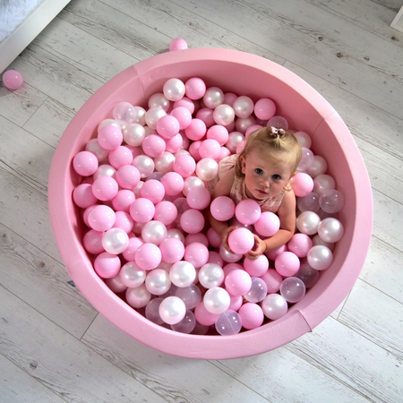KiddyMoon Kinder Bälle für Bällebad Baby Spielbälle Plastikbälle ∅7cm Made in EU, pastellbeige/weiß/perle, 50 Bälle/7cm