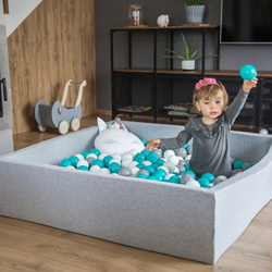 KiddyMoon Quadrat Bällebad Bällepool ∅ 7Cm Eckig Ballgruben Für Babys Spielbad Kleinkinder, Hergestellt in der EU, hellgrau:weiß-grau-helltürkis, 120x30cm/300 Bälle