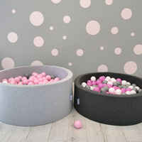 KiddyMoon Bällebad Bällepool mit bunten Bällen ∅ 7Cm  für Babys Kinder Quadrat, hellgrau:rosa/perle/transparent