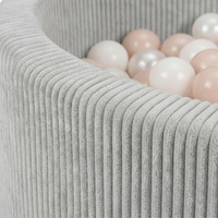 KiddyMoon Bällebad Kinder Schaumstoff rund 90 x 30 cm, Bällepool Baby ab 8 Monaten, strukturierter Rippbezug, stabile 5 cm Wände, Hellgrau: Pastellbeige/Weiß/Perle, 90 x 30 cm 200 Bälle
