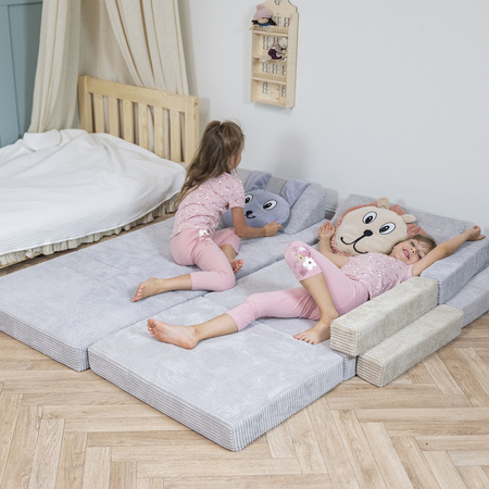 KiddyMoon Kinder Matratzen Aufklappen aus Schaumstoff Kindermatratze Kleinkindmatratze Kinderzimmer Faltmatratze, hellgrau, Matratzen mit Kissen