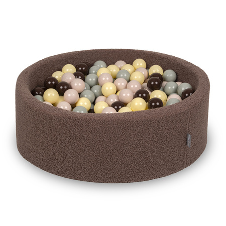KiddyMoon Bällebad für Baby mit Teddy-Plüsch, Größere 7 cm Bälle für Eine Vollere Füllung, ab 8 Monaten, Abnehmbarer Bezug, Braun: Pastellbeige/Grün Grau/Pastellgelb/Braun, 90 x 30 cm 200 Bälle