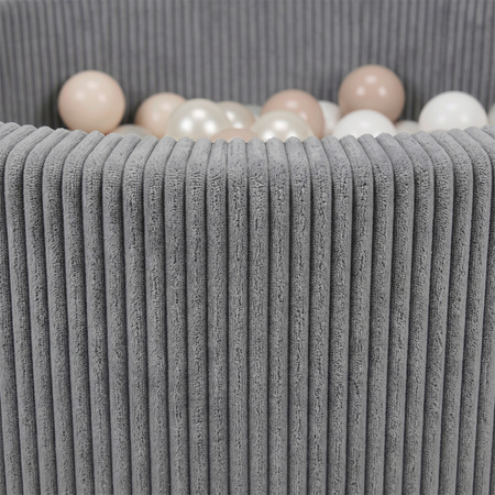 KiddyMoon Bällebad für Kinder aus Schaumstoff, weicher Rippbezug, abnehmbarer Bezug, waschbar, Dunkelgrau: Pastellbeige/Weiß/Perle, 90 x 30 cm 200 Bälle